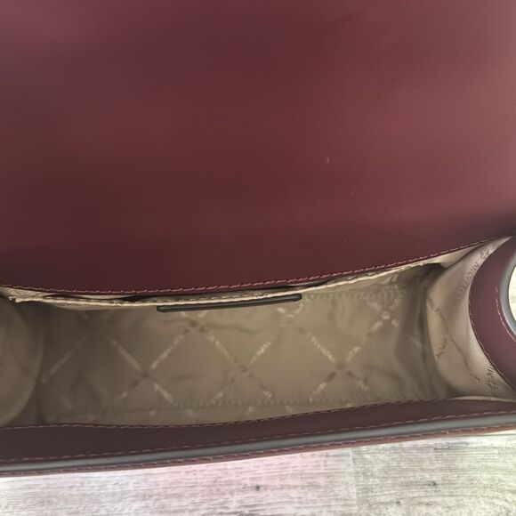 Michael Kors Pink and White Chevron Shoulder Bag - Picture 11 of 13